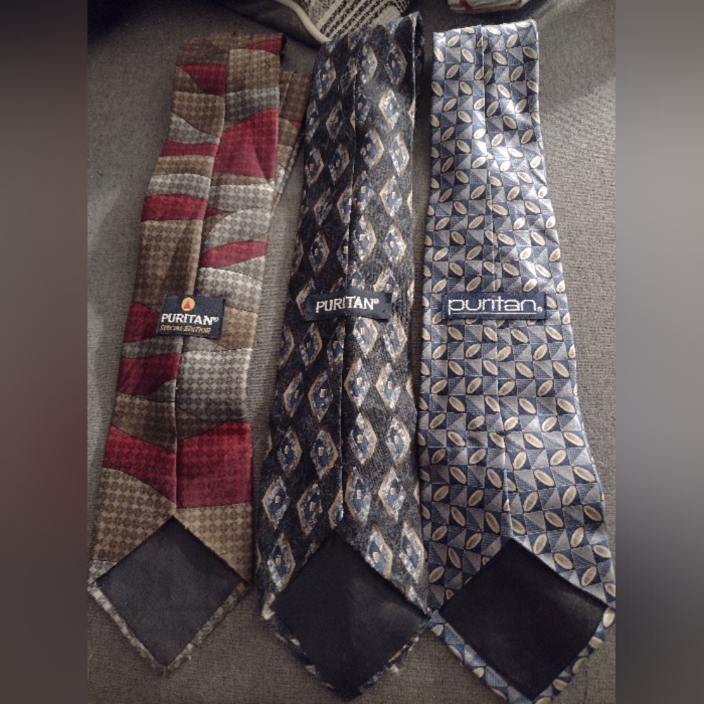 Puritan Red and Gray Ties Set Elegant Men Ties Wear.